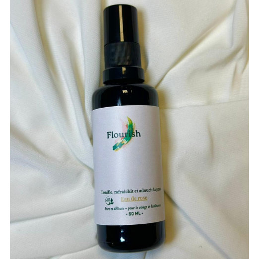 Eau de rose conservée